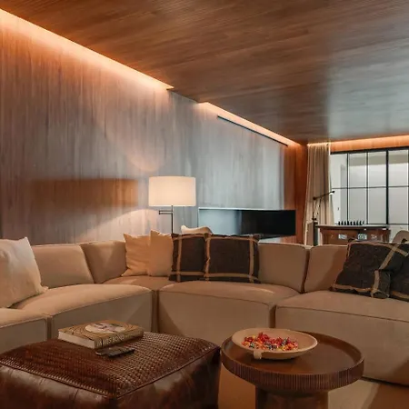 Mangoni - Brand New Luxury